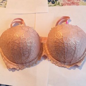 Victoria’s Secret pink Date push-up bra